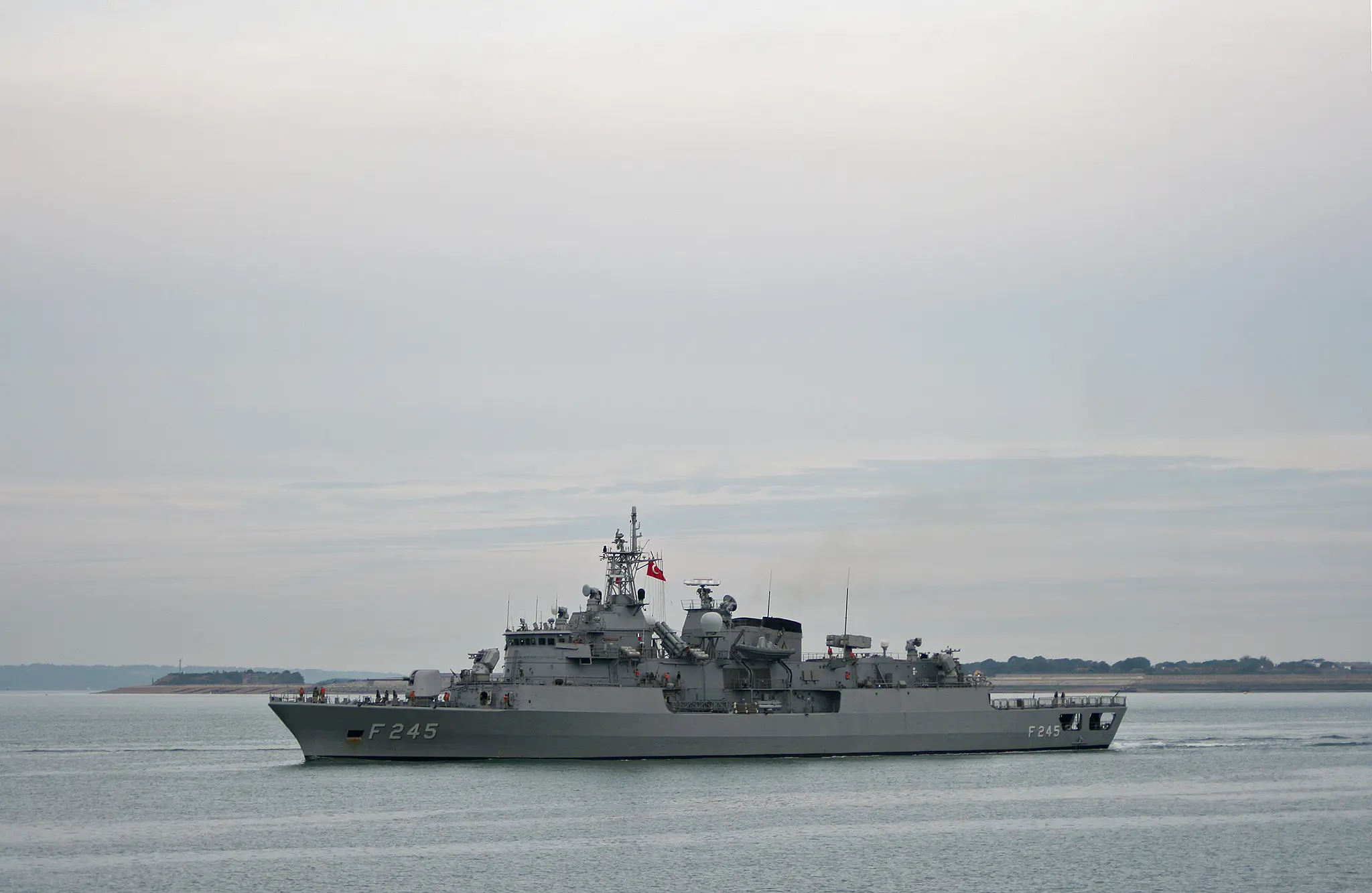 TCG_Oruç_Reis_(F245) turkish navy