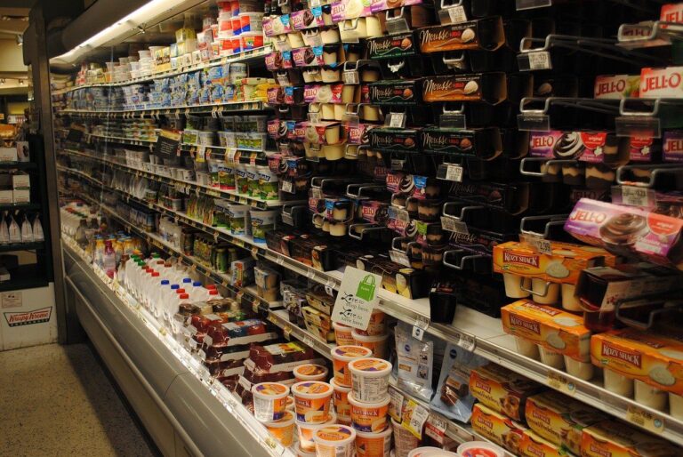 super market-erxetai-neo-baraz-anatimiseon-sta-trofima