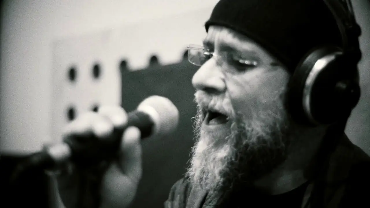 Stavros Kyriakakis sings «Gardener» in the midst of quarantine!