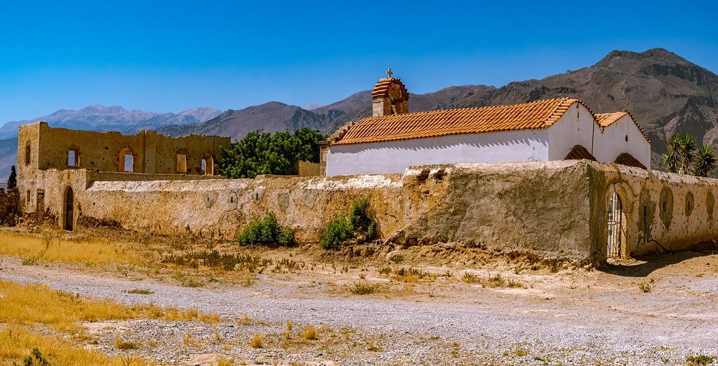 Η Κρήτη περιμένει 2 εκατομμύρια τουρίστες φέτος 4 crete