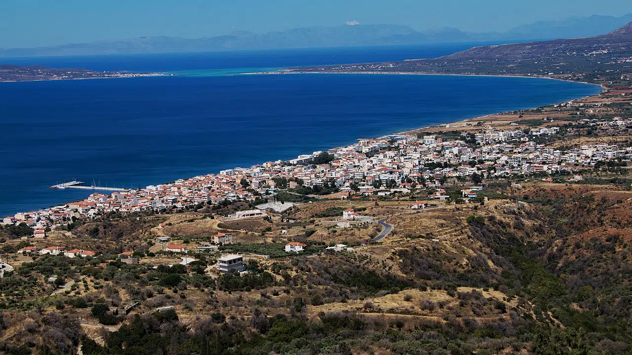 neapoli-lakonia-akadimia-emporikou-naftikou