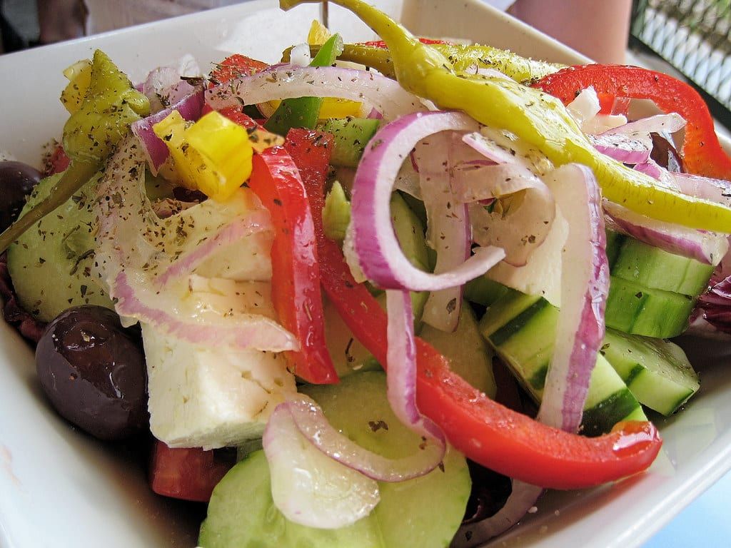 xoriatiki-salata
