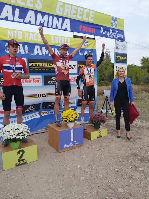 ΑΘΛΗΤΕΣ ΣΑΛΑΜΙΝΑ