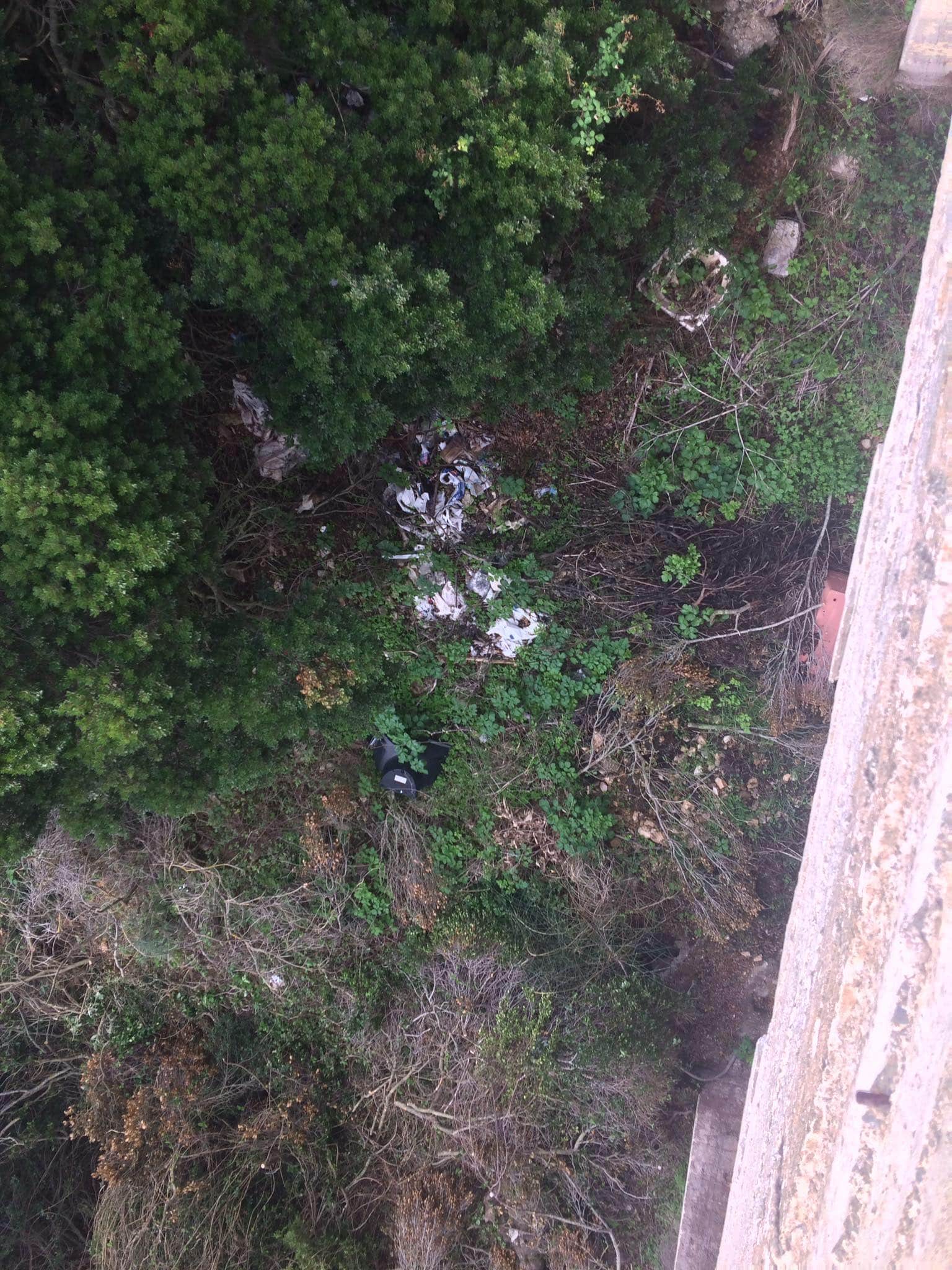 Εικόνες ντροπής και ασυνειδησίας στο γεφύρι της Μαύρης Λίμνης 2 Άγιος Ηλίας - Φράτσια