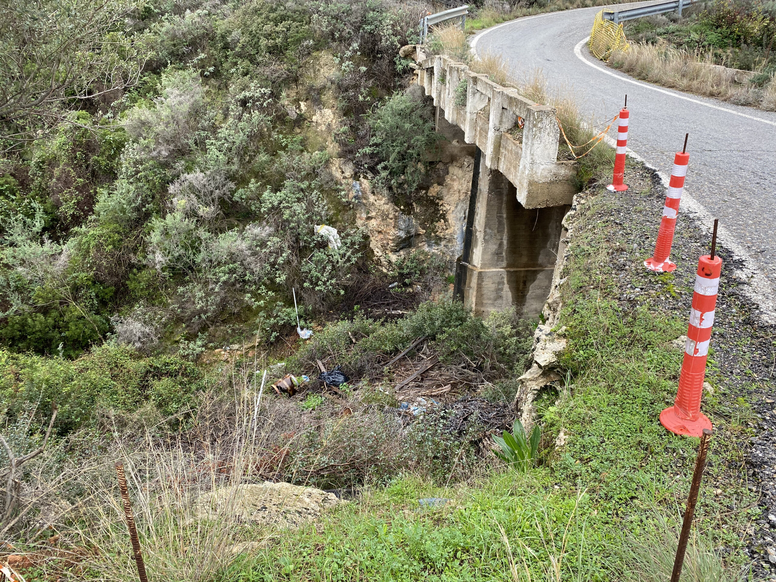 Το γεφύρι του Μάκρωνα, το γεφύρι της Άρτας και το βιβλίο Guinness 2 δημόσια έργα στα Κύθηρα