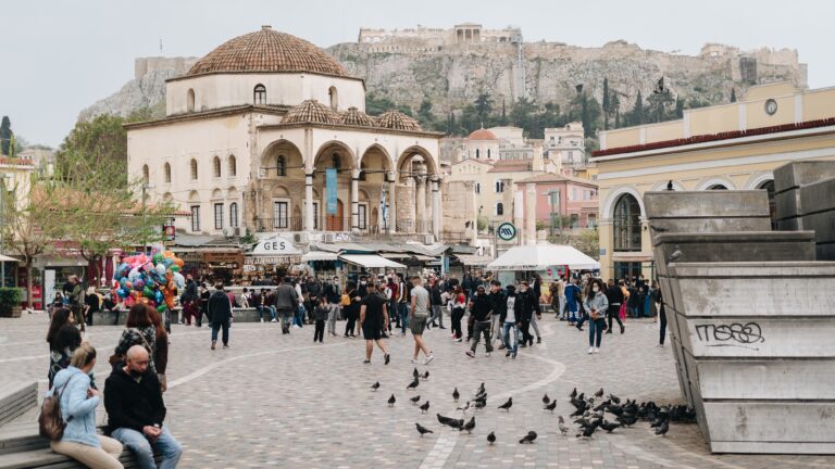 Κορωνοϊός: 66 θάνατοι, 507 στις ΜΕΘ και 16.442 κρούσματα Κορωνοϊός: 66 θάνατοι, 507 στις ΜΕΘ και 16.442 κρούσματα