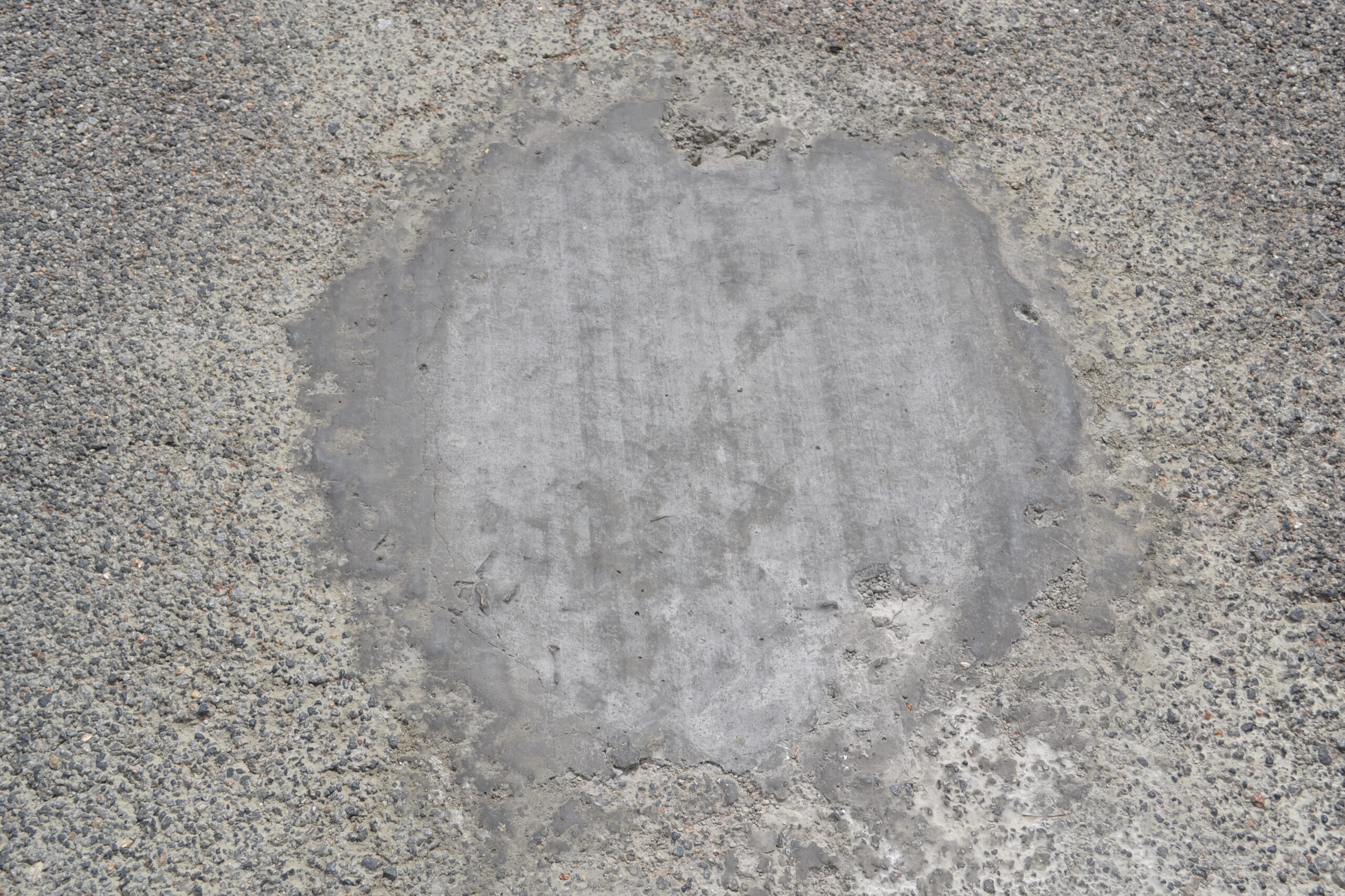 Δικαίωση για πολίτες και Kythera.News! Έκλεισε αμέσως η επικίνδυνη λακούβα στο Νοσοκομείο 1 lakouva-aroniadikon2