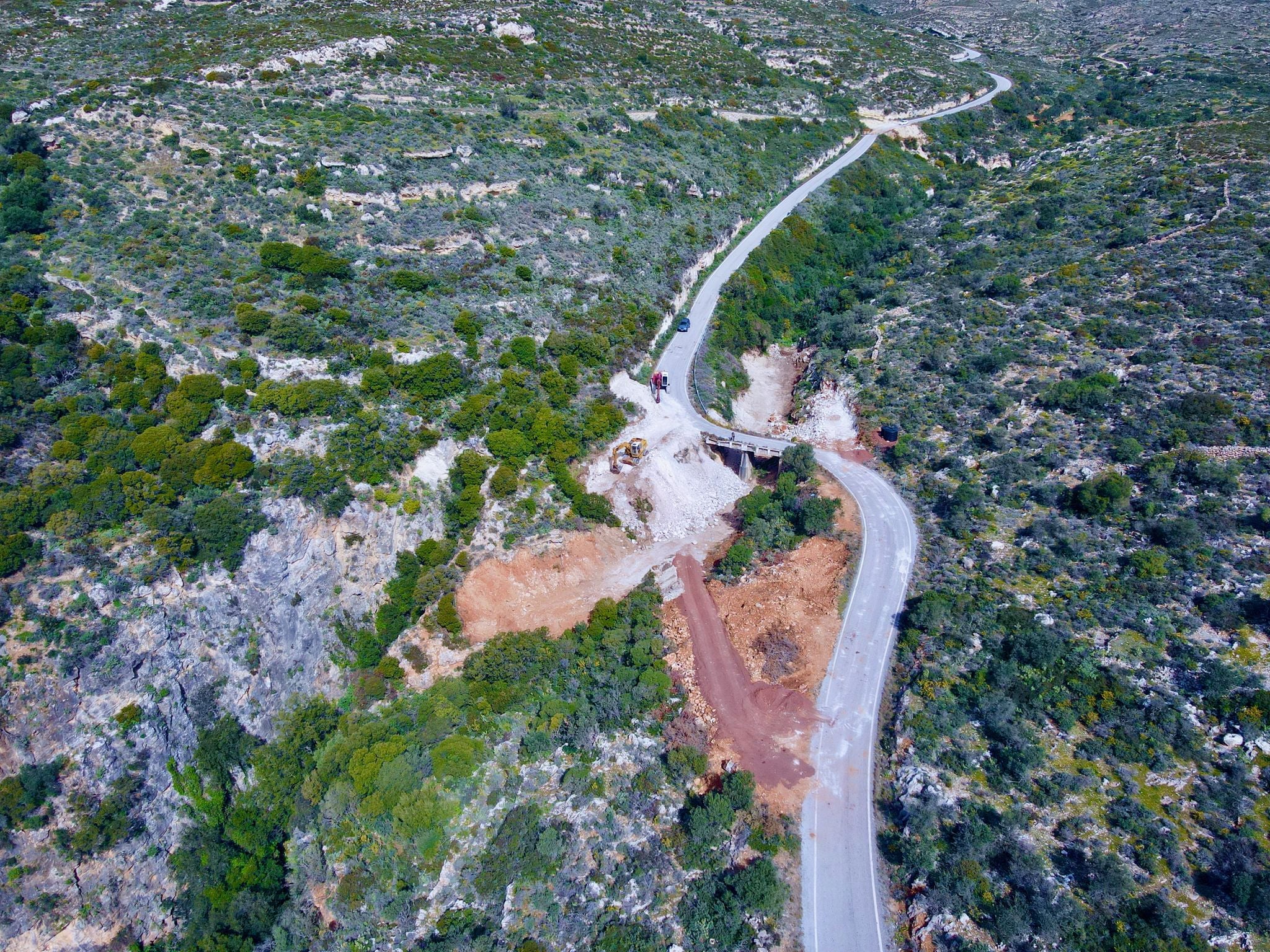 Χαρχαλάκης: «Η νέα γέφυρα στον Μάκρωνα κατασκευάζεται σε πείσμα κακόβουλων διαδόσεων» 2 makronas nea gefyra1