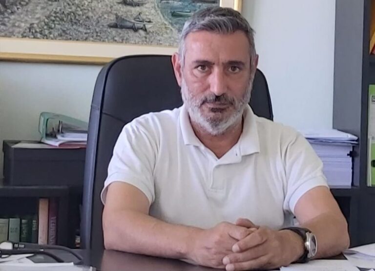 dimarxos-ikarias-nikos-kalabogias