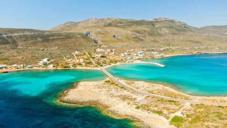 happy-traveller-kythira