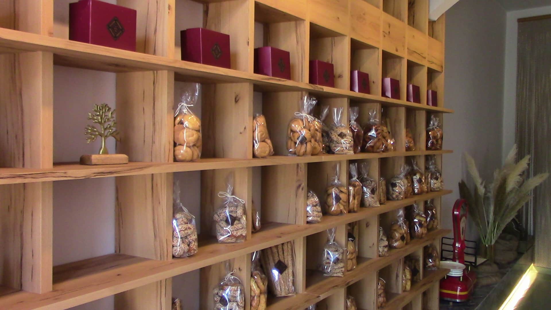 Είναι γεγονός: Το τσιπουράδικο «ο κυρ Αντώνης ο Μορφονιός» έκανε εγκαίνια στο Λιβάδι! 1 IMG 1796