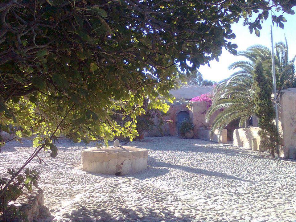 lithostrota votsalota7