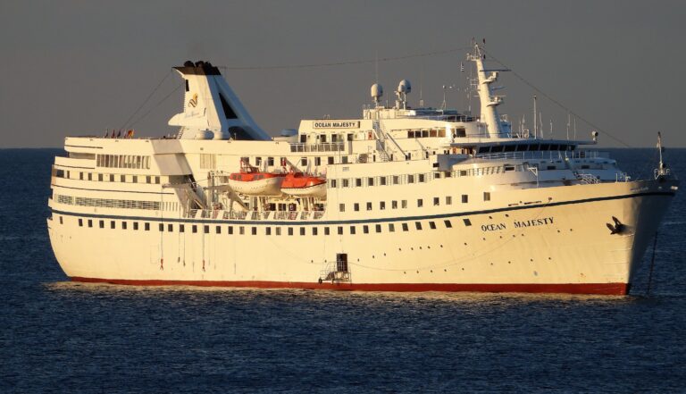 Το Ocean Majesty και ο εναλλακτικός τουρισμός στα Κύθηρα (photos update)