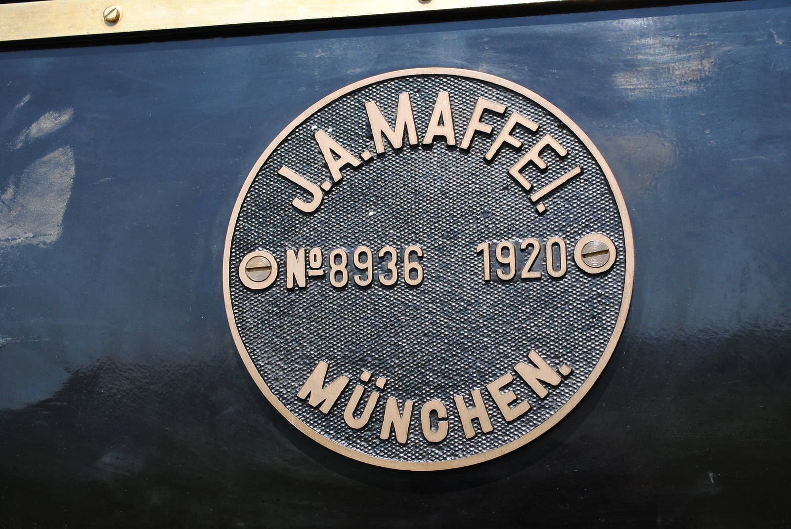 4987823482 d634634837 h