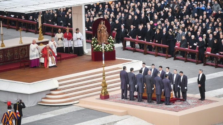 κηδεία πάπα