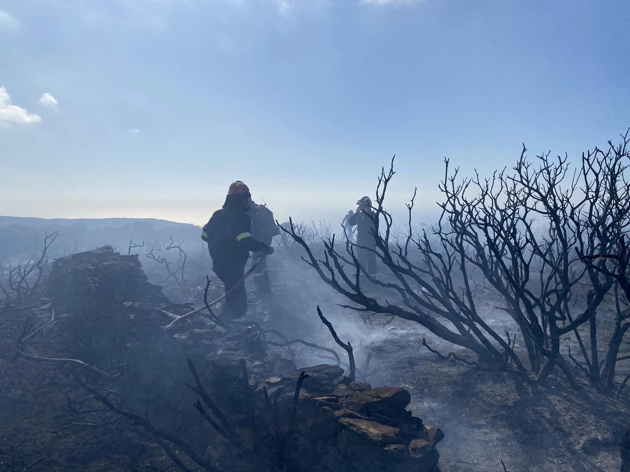 Κατασβέστηκε η πυρκαγιά στα Κύθηρα 3 karvounolakos4