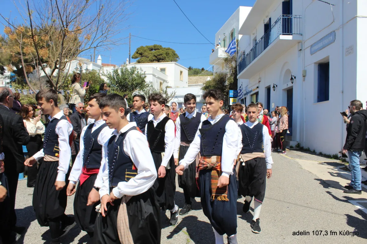 Λαμπρή γιορτή στα Κύθηρα για την 25η Μαρτίου 20 IMG 9596 scaled
