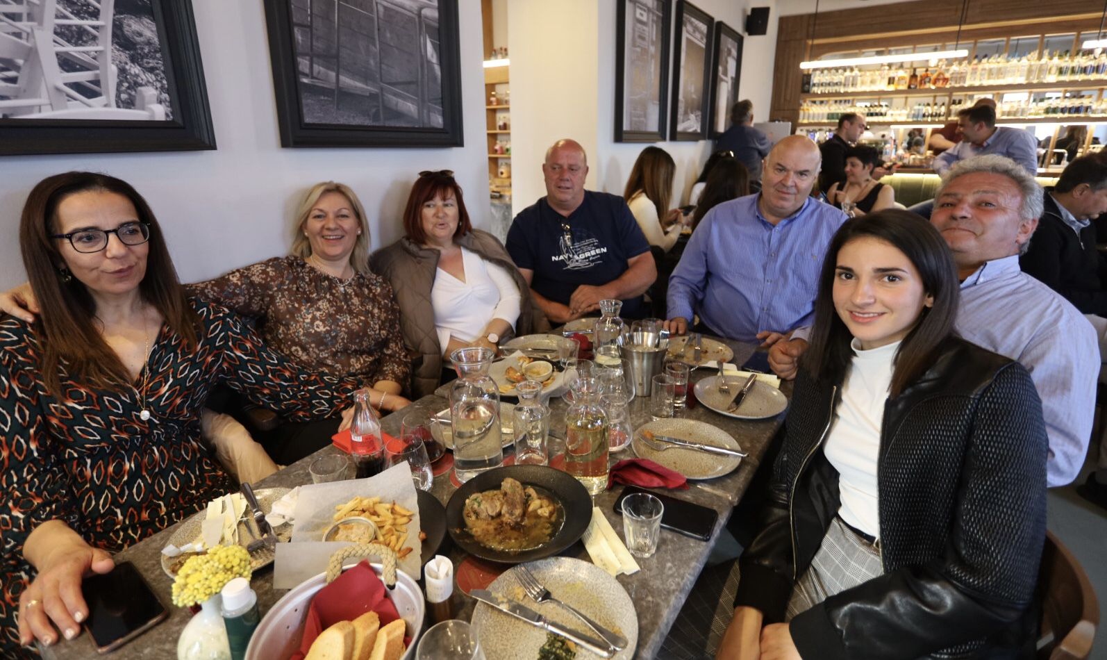 μορφονιός μεζεδοπωλείο