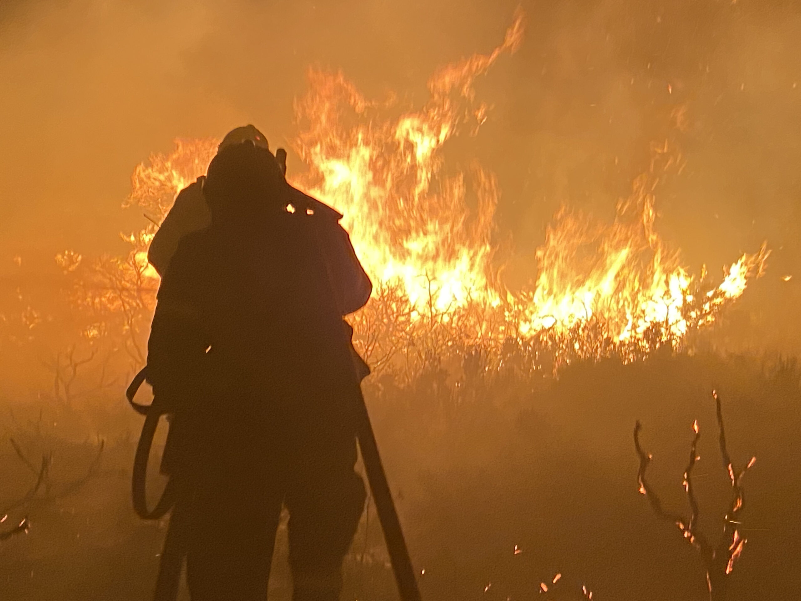 πυροσβέστες στα Κύθηρα