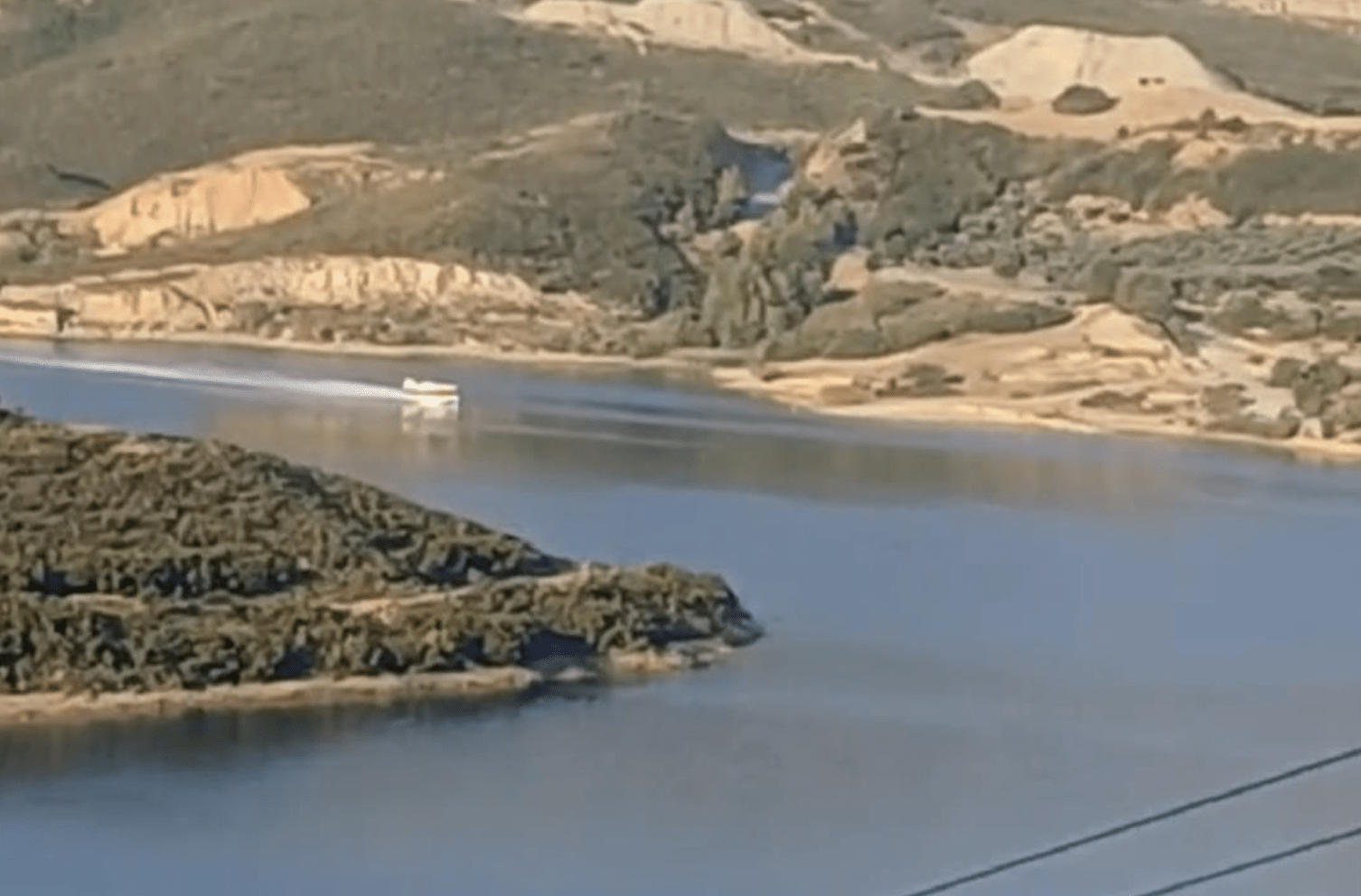 Φράγμα Ποταμών: Υπερχείλισε σε χρονιά λειψυδρίας -Έχει πληρότητα 98%! (video)