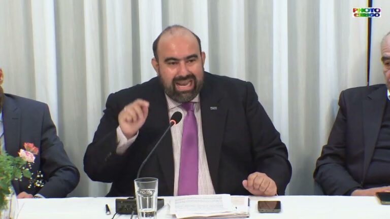 Ο Δήμαρχος Κυθήρων ενημέρωσε τα κυθηραϊκά σωματεία για Εγχώριο, Μητροπολίτη και έργα