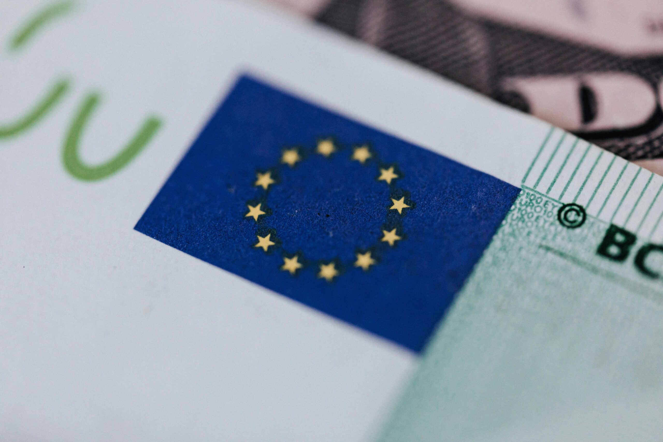 Εξέλιξη ΑΕΠ και μισθών ή ποιος καρπώνεται τα οφέλη της ανάπτυξης