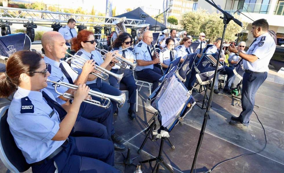 cache 980x980 Analog medium 441308 154263 25 10 27 112100 1