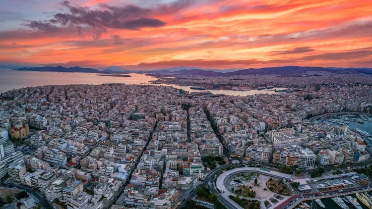 Για πρώτη φορά οι αλάνες του Πειραιά ζωντανεύουν ξανά 5 Πειραιάς