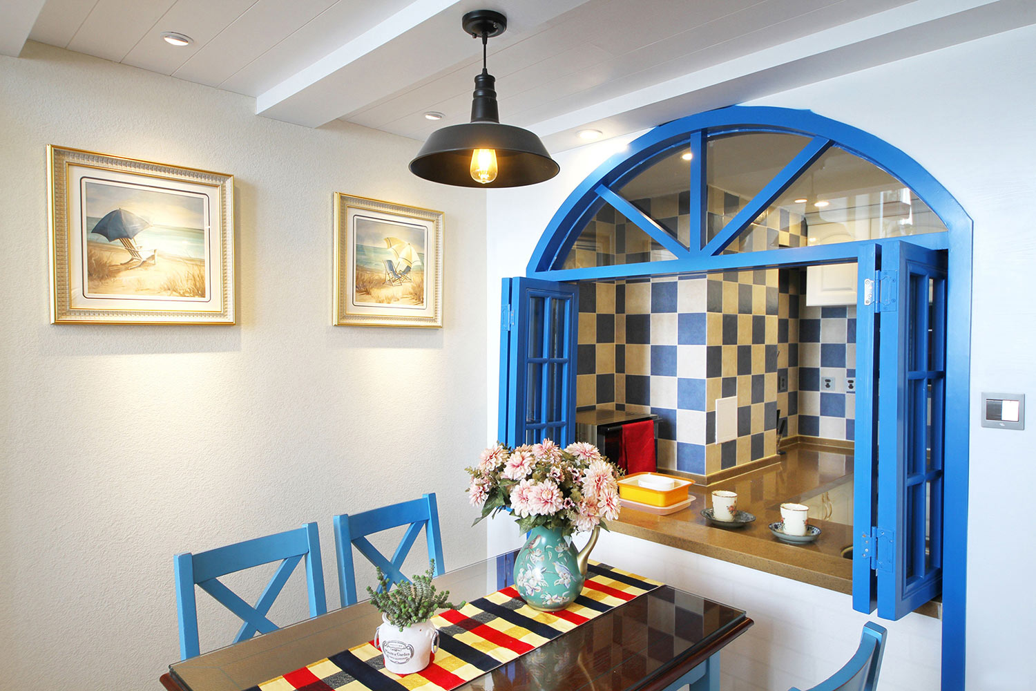 mediterranean dining room