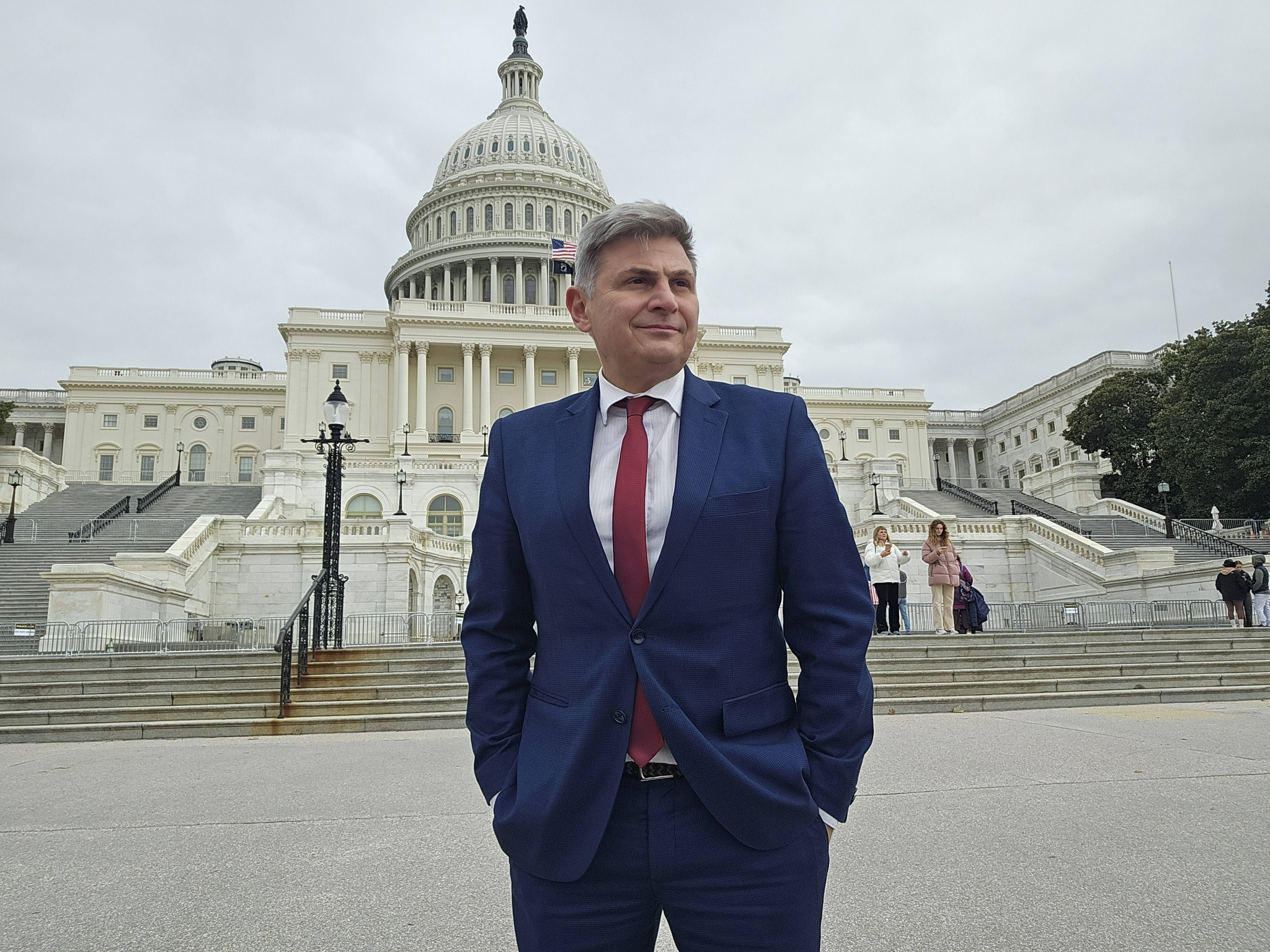 Νικόλας Φαραντούρης nikolas-farantouris