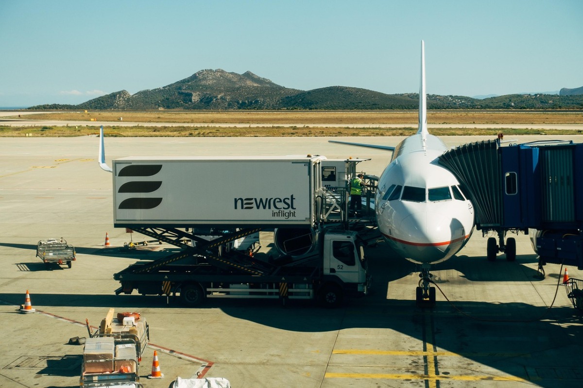 aircraft, airport, jet, travel, nature, plane, airplane, cargo plane, runway, transport, aviation, cargo, airline, cockpit, airliner, sky, departure, athens, tarmac