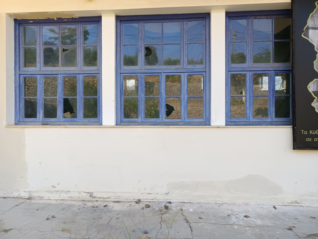 Βανδαλισμός στην Πατρίκιο Σχολή Καραβά