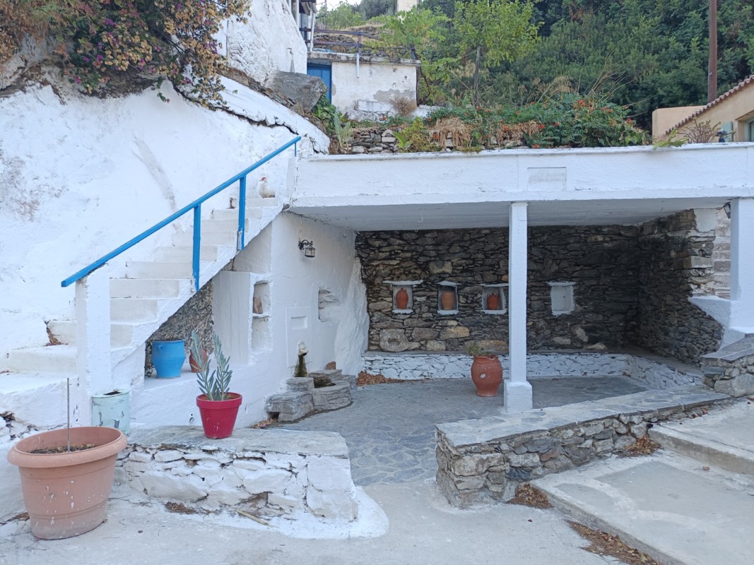  Ευχαριστήριο για τον ευπρεπισμό της βρύσης του Αμήρ Αλή